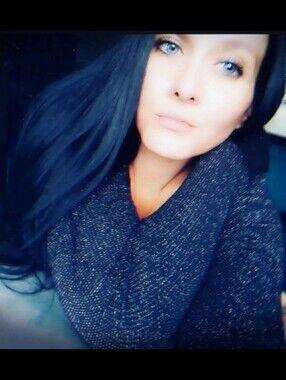 Meet your Posher, Cassandra